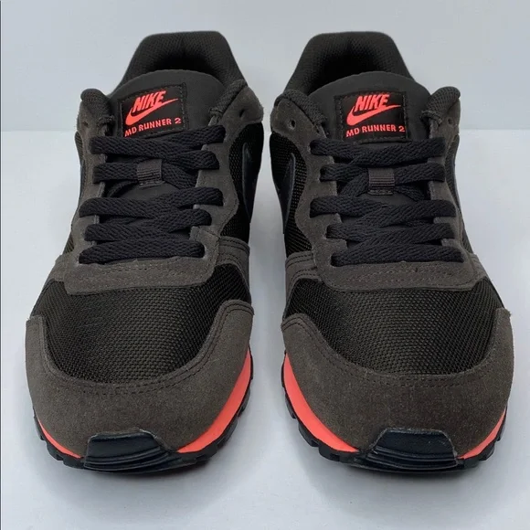Women’s Nike MD Runner 2 size 7 (749869 228) - Picture 2 of 9